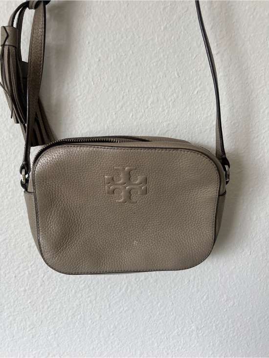 Tory Burch Handbags - Tory Burch Taupe Pebbled Leather Camera Crossbody